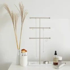 Umbra Trigem Jewelry Stand DECOR
