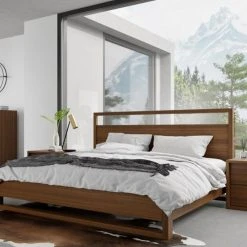 VIG FURNITURE Boston Bed