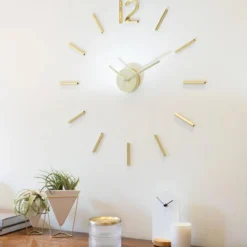 Umbra DECOR Blink Wall Clock