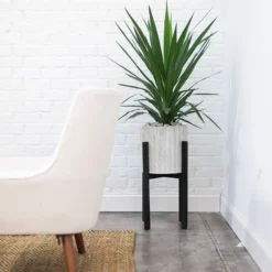 Accent Decor Camden Planter