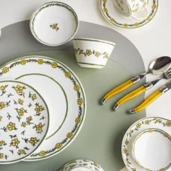 KITCHEN Twig Heritage Daisy Chain Dinner Plate, 11"