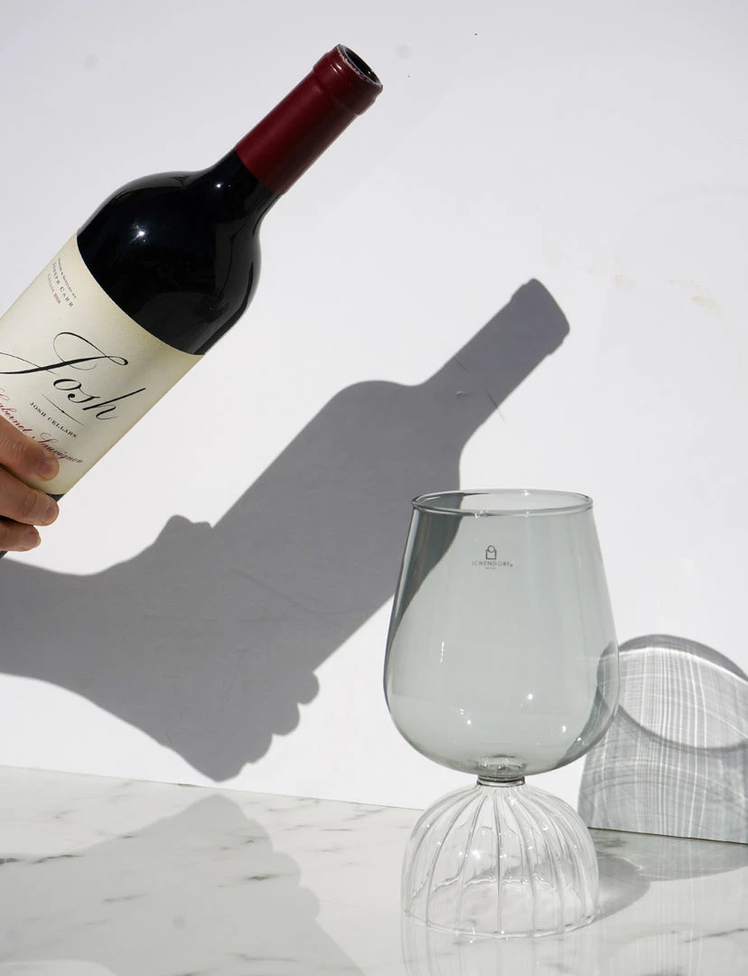 KITCHEN Ichendorf Tutu Wine Glass, Smoke 2 KITCHEN Ichendorf Tutu Wine Glass, Smoke