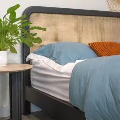 LH Imports Caroline Oval Bed FURNITURE