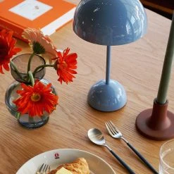 &Tradition Flowerpot VP9 Portable Table Lamp BESTSELLER