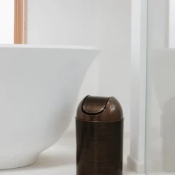 Umbra DECOR Mezzo Trash Can 35 Umbra DECOR Mezzo Trash Can