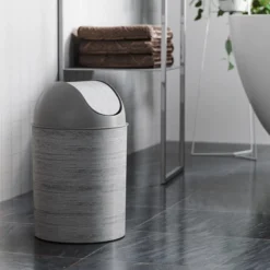 Umbra DECOR Mezzo Trash Can 29 Umbra DECOR Mezzo Trash Can