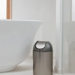 Umbra DECOR Mezzo Trash Can 23 Umbra DECOR Mezzo Trash Can