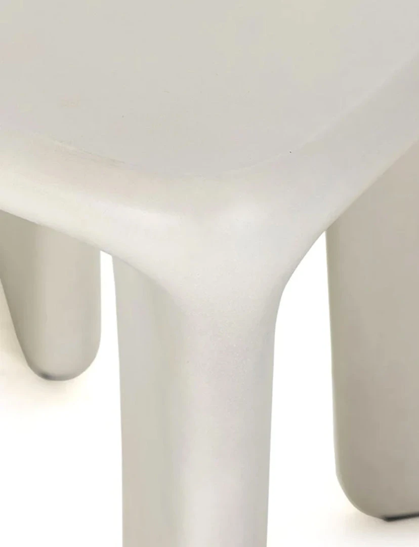 Four Hands NEW ARRIVAL Modern End Table 4 Four Hands NEW ARRIVAL Modern End Table