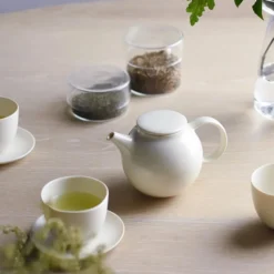 Kinto Pebble Teapot 500ml / 18oz