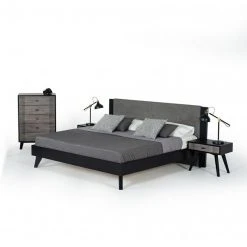 VIG FURNITURE Peter Bed