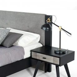VIG FURNITURE Peter Bed