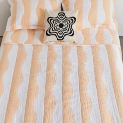 Dusen Dusen River Coverlet Set
