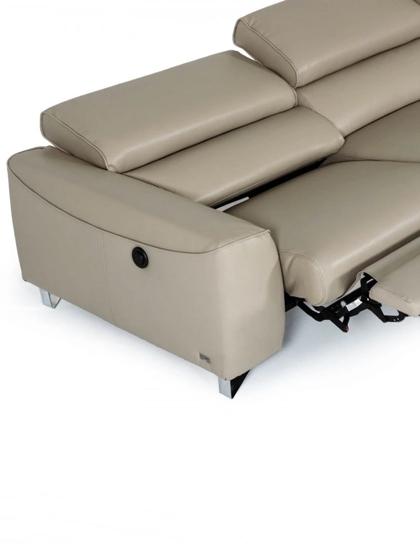 VIG Vera Leather Sectional Raf 3 VIG Vera Leather Sectional Raf