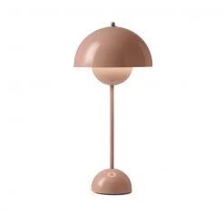 &Tradition Flowerpot VP3 Table Lamp