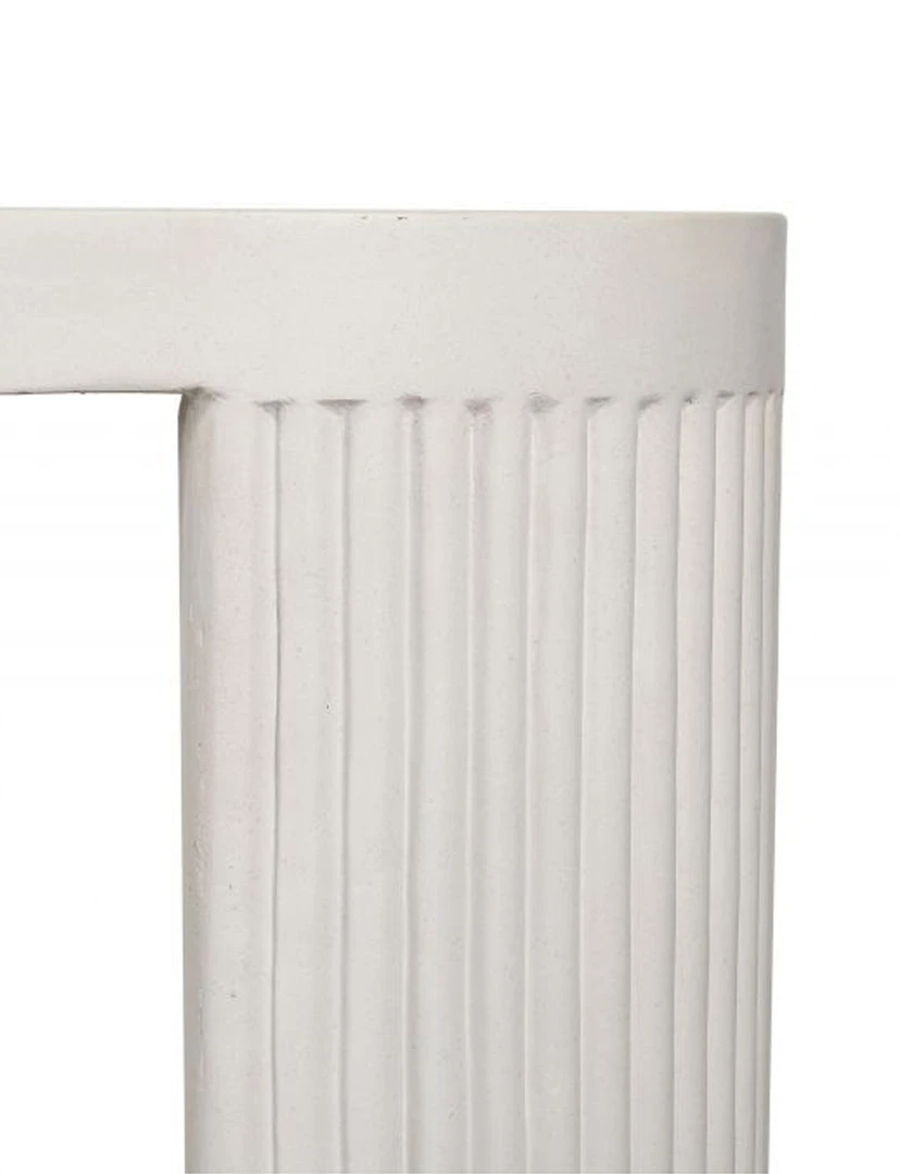 Tov Wade Concrete Bench FURNITURE 3 Tov Wade Concrete Bench FURNITURE