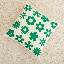 Dusen Dusen Pillow, Wingdings DECOR